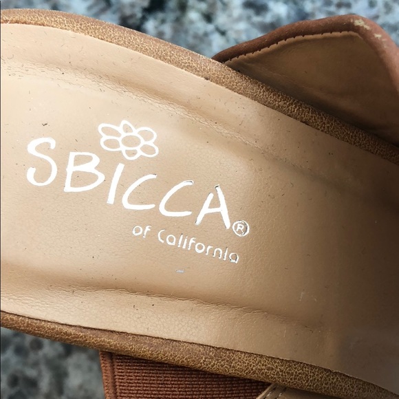 Tan slides - Picture 3 of 4